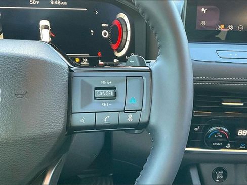 Certified 2025 Nissan Rogue SL w/ SL Premium Package image 17