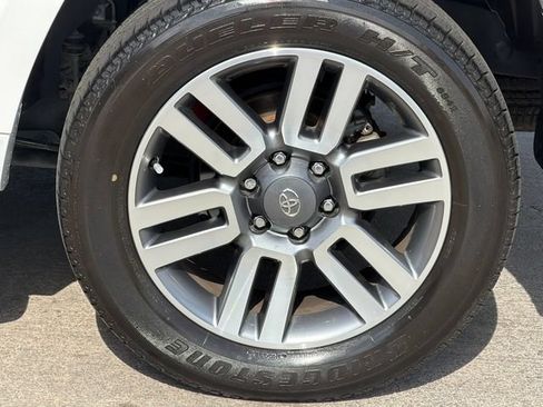 Used 2023 Toyota 4Runner TRD Sport w/ Technology Package AWD/4WD image 30
