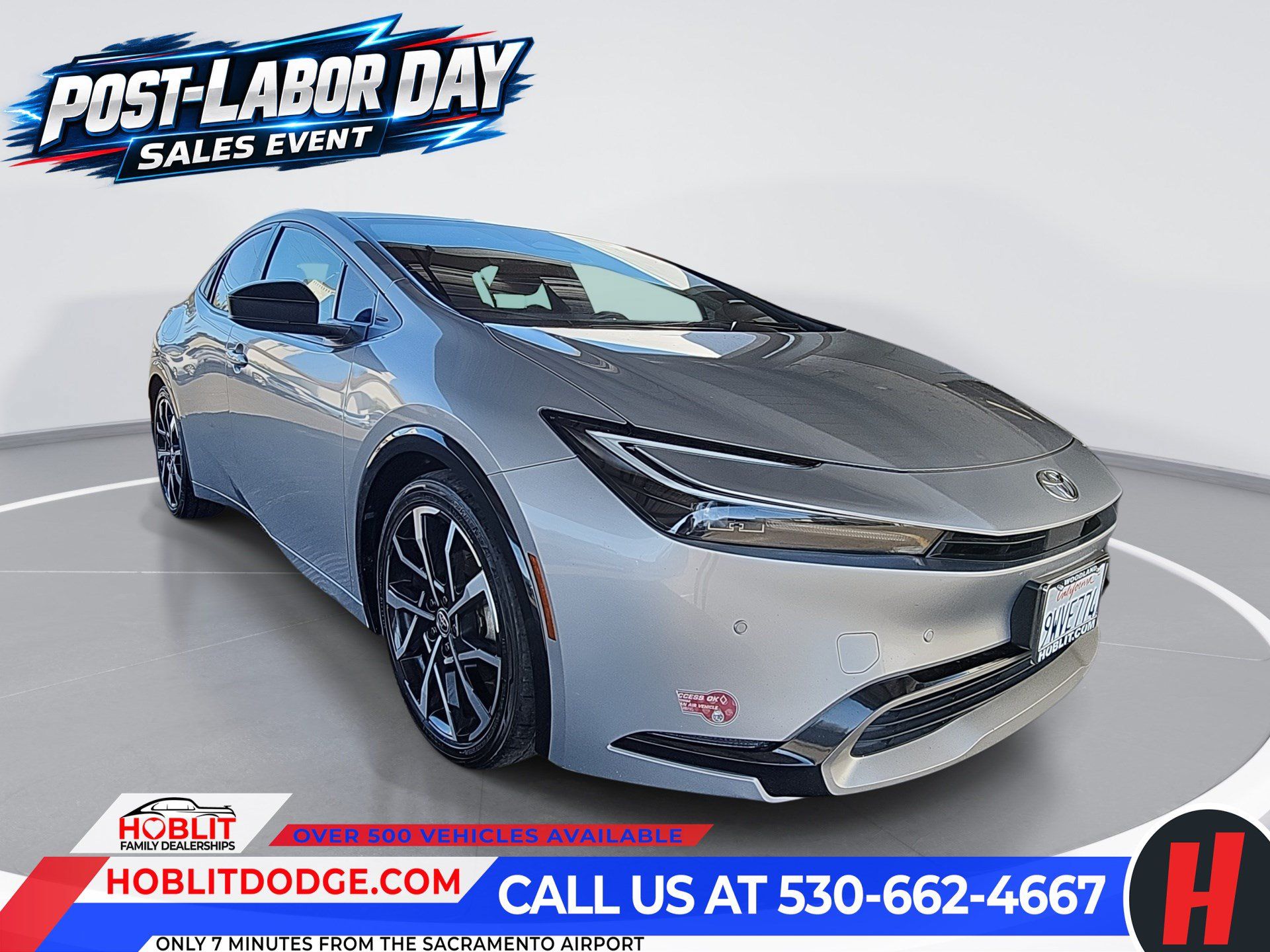 Used 2023 Toyota Prius Prime Premium FWD image 1