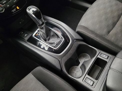 Used 2019 Nissan Rogue Sport SV w/ Technology Package image 26