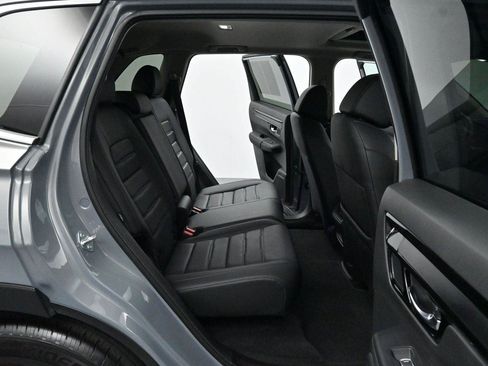 Used 2025 Chrysler Pacifica Select FWD image 31