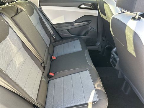 New 2026 Volkswagen Taos S image 9