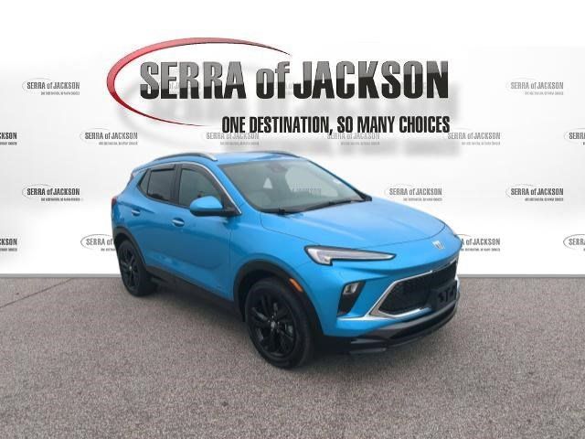 Used 2026 Buick Encore GX Sport Touring FWD image 2