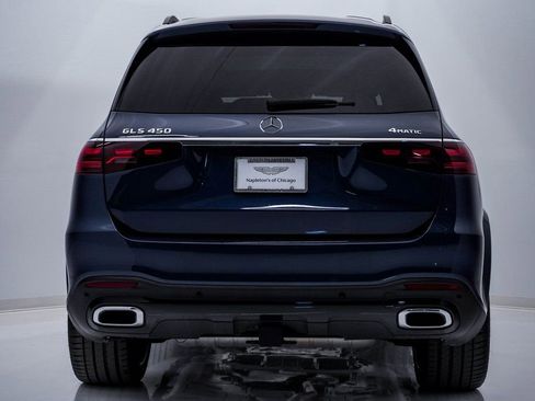 Used 2024 Mercedes-Benz GLS 450 4MATIC image 8