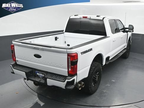 Used 2023 Ford F250 XLT w/ Black Appearance Package AWD/4WD image 15