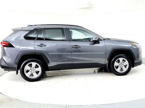 Used 2025 Toyota RAV4 XLE w/ Convenience Package image 6