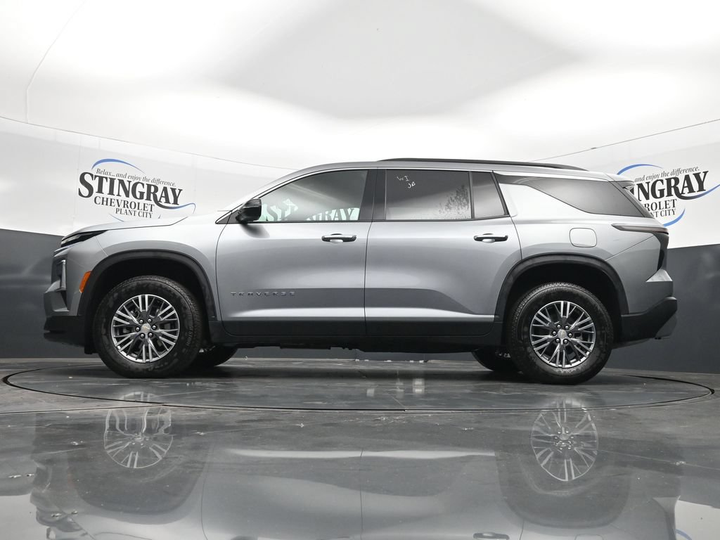 Used 2026 Chevrolet Traverse LT AWD/4WD image 32