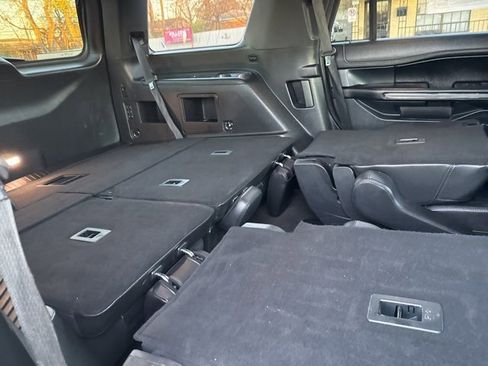 Used 2020 Ford Expedition XLT w/ Equipment Group 202A image 16