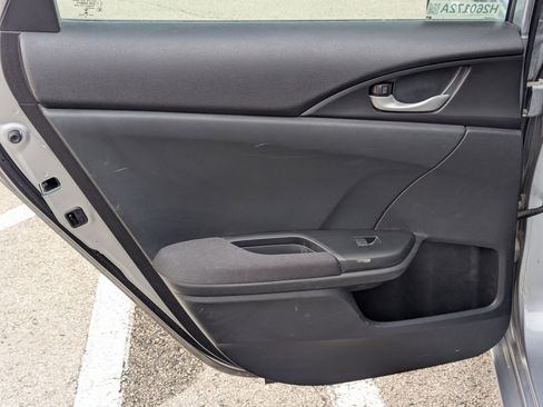 Used 2019 Honda Insight LX image 16