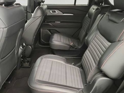 Certified 2026 Ford Explorer ST-Line AWD/4WD image 25