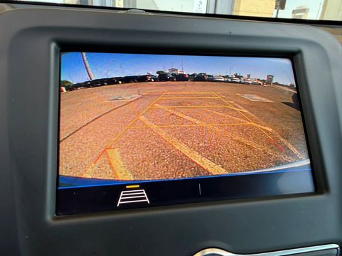 Used 2020 Chevrolet Equinox LS w/ LPO, Floor Liner Package FWD image 33