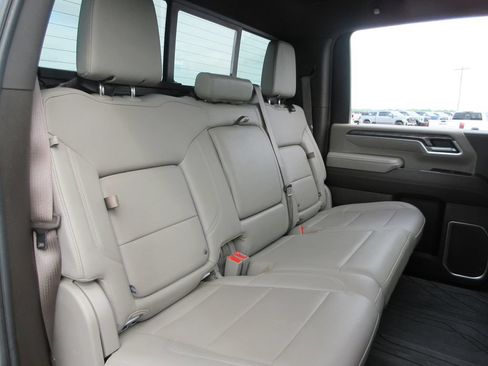 Certified 2024 Chevrolet Silverado 3500 LTZ w/ LTZ Convenience Package AWD/4WD image 27
