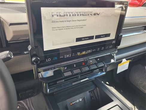 New 2026 GMC Hummer EV 4x4 Crew Cab image 23