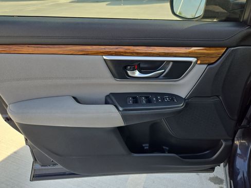 Used 2019 Honda CR-V EX image 13