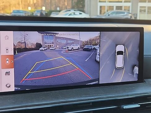 Used 2025 Genesis GV80 2.5T Advanced image 14