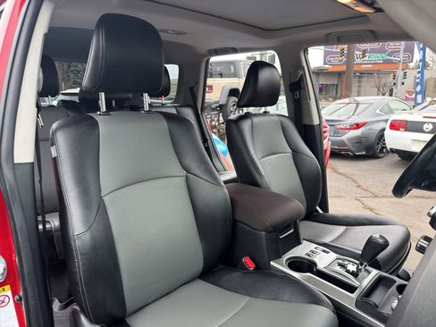 Used 2014 Toyota 4Runner SR5 Premium image 17