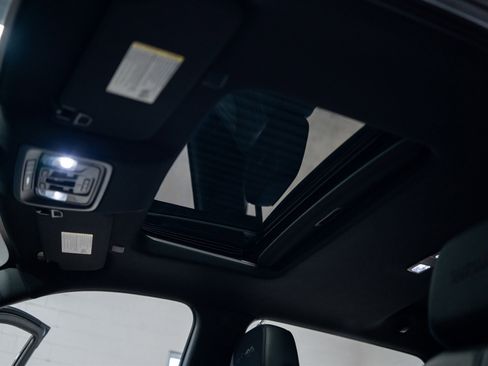 Used 2021 Chevrolet Silverado 1500 High Country image 21