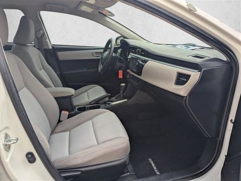 Used 2016 Toyota Corolla LE FWD image 19