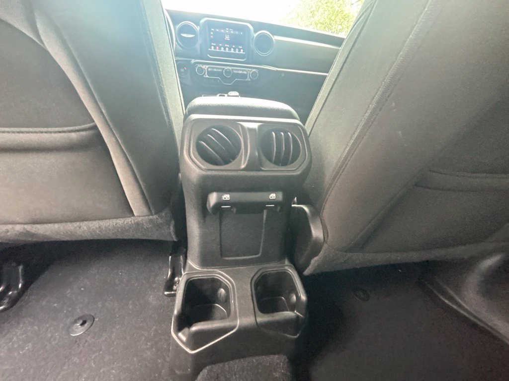 Used 2022 Jeep Wrangler Unlimited Sport AWD/4WD image 18