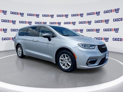 Used 2023 Chrysler Pacifica Touring-L