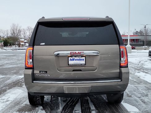 Used 2019 GMC Yukon Denali w/ Denali Ultimate Package image 5
