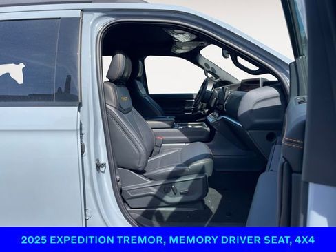 New 2025 Ford Expedition Tremor image 15