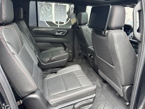 Used 2024 Chevrolet Suburban RST w/ Luxury Package AWD/4WD image 63