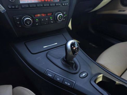 Used 2010 BMW M3 Coupe image 22