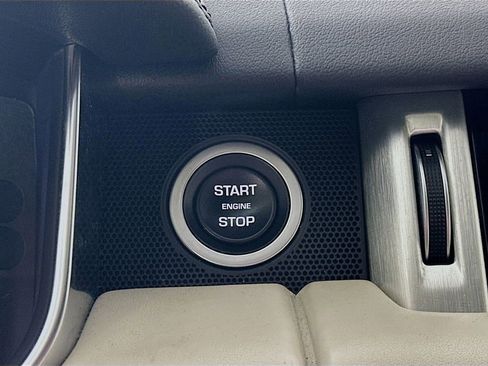 Used 2019 Land Rover Range Rover HSE image 20