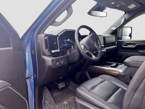 Used 2025 Chevrolet Silverado 3500 LT w/ All Star Edition AWD/4WD image 9