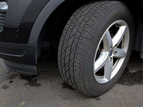 Used 2019 Ford Explorer XLT w/ Equipment Group 201A image 40