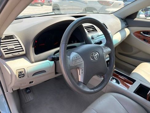 Used 2010 Toyota Camry XLE FWD image 16