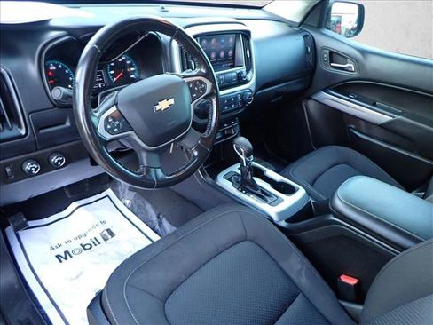 Used 2022 Chevrolet Colorado LT w/ LT Convenience Package image 9