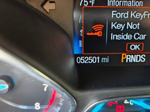 Used 2018 Ford Escape Titanium w/ Ford Safe & Smart Package image 25