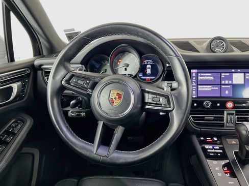 Certified 2024 Porsche Macan S AWD/4WD image 25