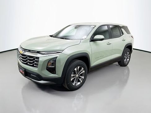 New 2026 Chevrolet Equinox LT image 3