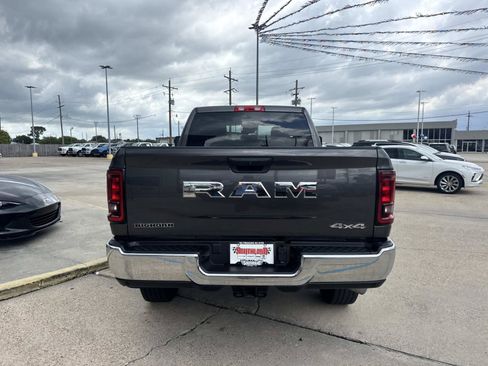 Used 2026 RAM 2500 Big Horn AWD/4WD image 7