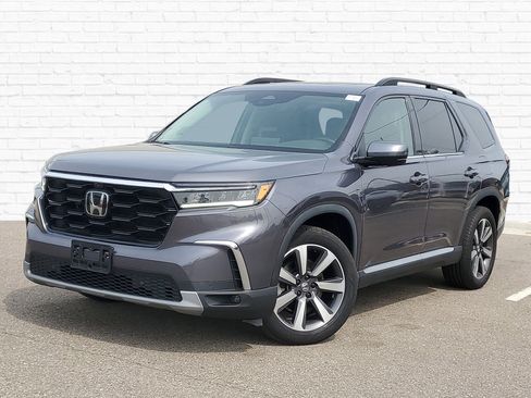 Certified 2023 Honda Pilot Elite image 1