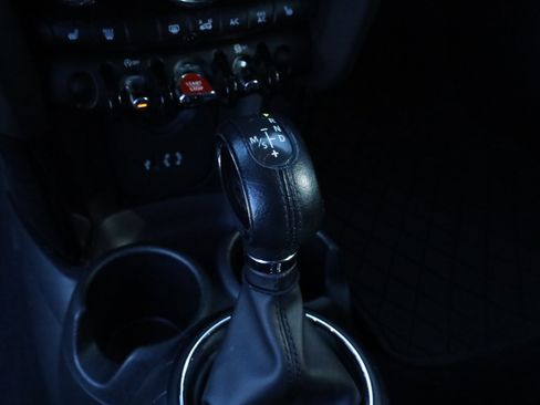 Used 2015 MINI Cooper S image 13