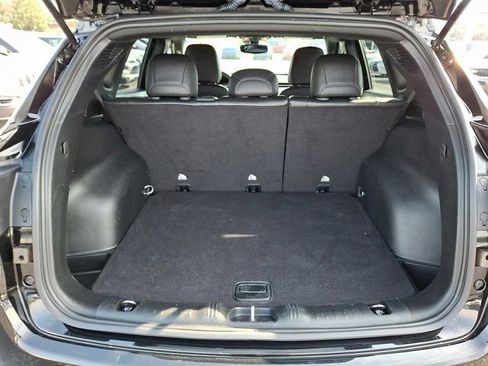 Certified 2023 Jeep Compass Limited image 33