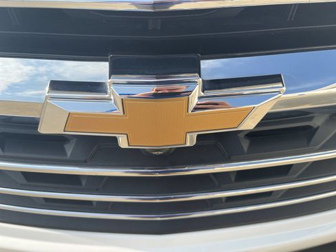 Used 2026 Chevrolet Traverse LT w/ Driver Confidence Package FWD image 30