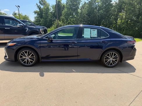 Certified 2022 Toyota Camry XLE w/ Cold Weather Package FWD image 2