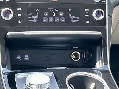New 2027 Genesis GV80 2.5T AWD/4WD image 27