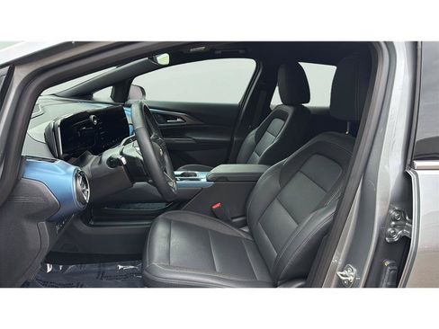 Used 2024 Chevrolet Equinox EV LT w/ LPO, Active Package FWD image 11
