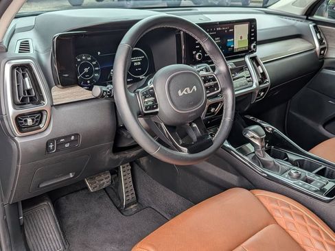 Used 2023 Kia Sorento SX Prestige AWD/4WD image 32