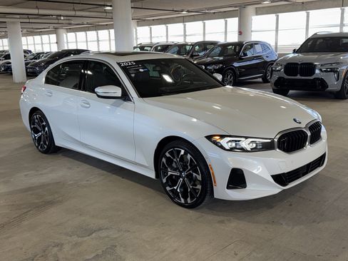Certified 2025 BMW 330i Sedan image 2