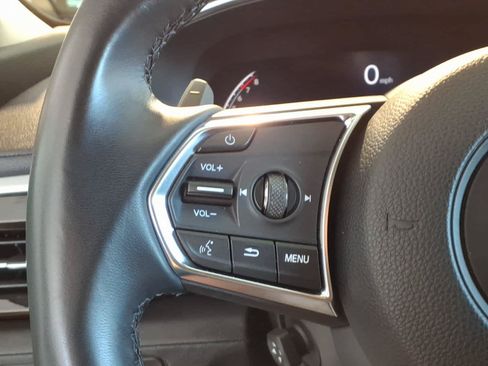 Used 2025 Acura MDX SH-AWD image 15