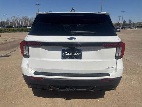 Used 2025 Ford Explorer ST-Line image 7