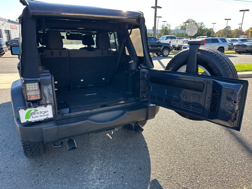 Used 2016 Jeep Wrangler Unlimited Sport w/ Quick Order Package 23S AWD/4WD image 18