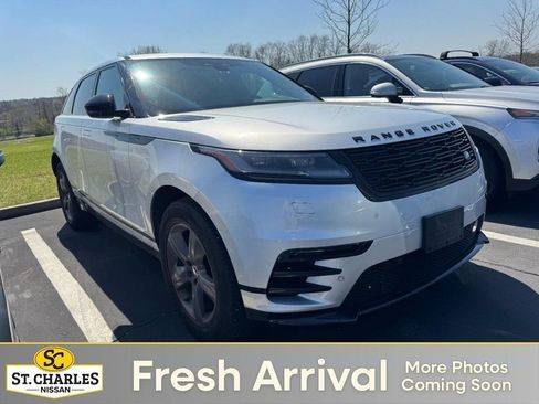 Used 2025 Land Rover Range Rover Velar Dynamic SE image 1
